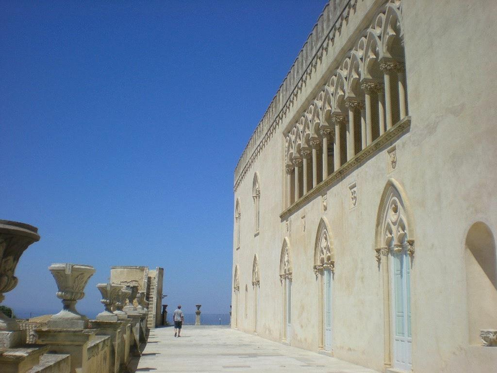 La Voce Del Violino Bed & Breakfast Ragusa Exterior photo